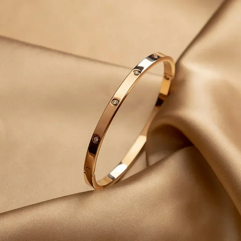 New Golden Beautiful Lovers Bracelets Woman Bracelets Stainless Steel Bangles and Bangles Cubic Zirconia Woman Jewelry Gifts