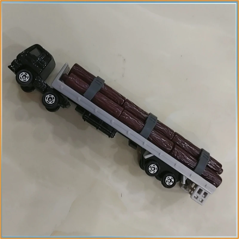 Genuine Tomica Isuzu Giga Wood Transporter Truck 125 Diecast Alloy Car Model Simulation Transport Vehicle Car Model Toy Gift