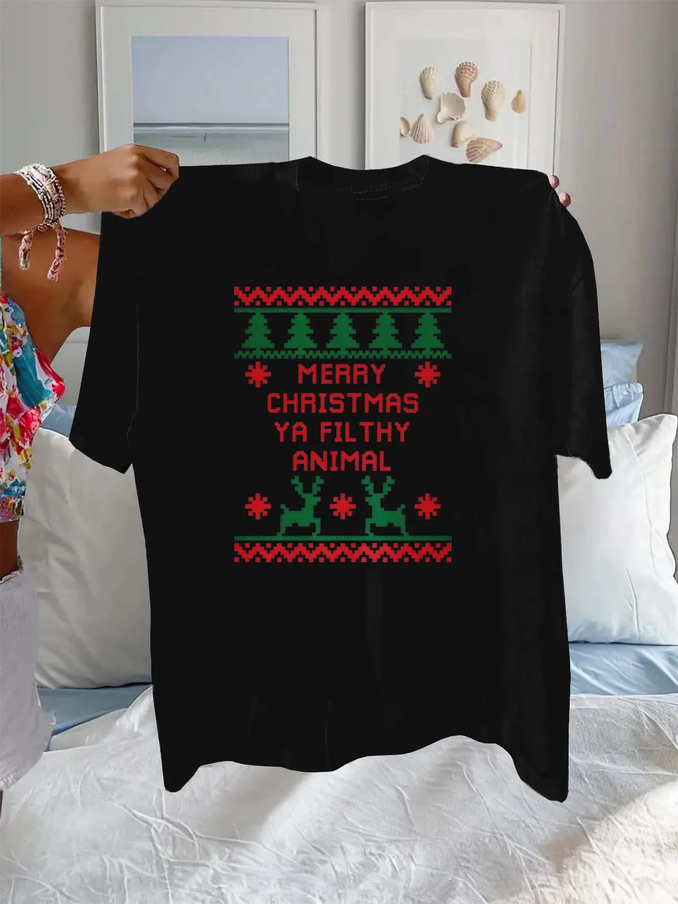 รูปแบบถักสุขสันต์วันคริสต์มาสขนาดบวกพร้อมกวางเรนเดียร์และต้นไม้เสื้อผ้าวันหยุดที่มีสไตล์