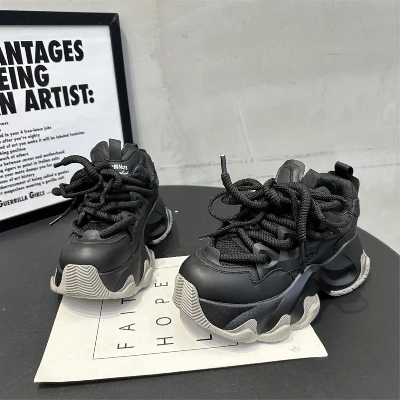 

Модные женские кроссовки на скрытой платформе, осенние, спортивные, на шнуровке, дышащие, сетчатые, повседневные, 2026