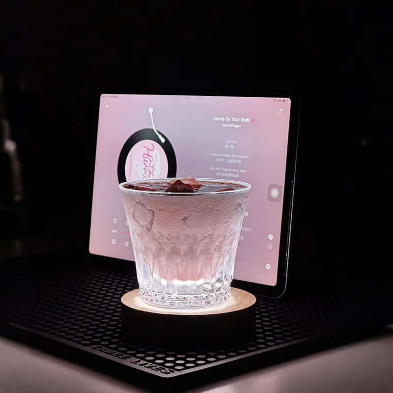 

Светящаяся LED-подставка для бара, силиконовый термостойкий дренажный коврик, противоскользящая основа для коктейльных бокалов, подставка для фильтрации воды