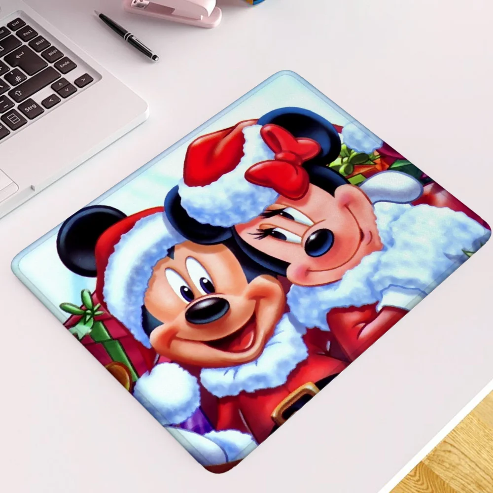 Minnie Mouse Mousepad Company Small Custom Mouse Pad Anime Game Mats Pc Gamer Girl Table Mat Desk Accessories Gaming Laptop Cute