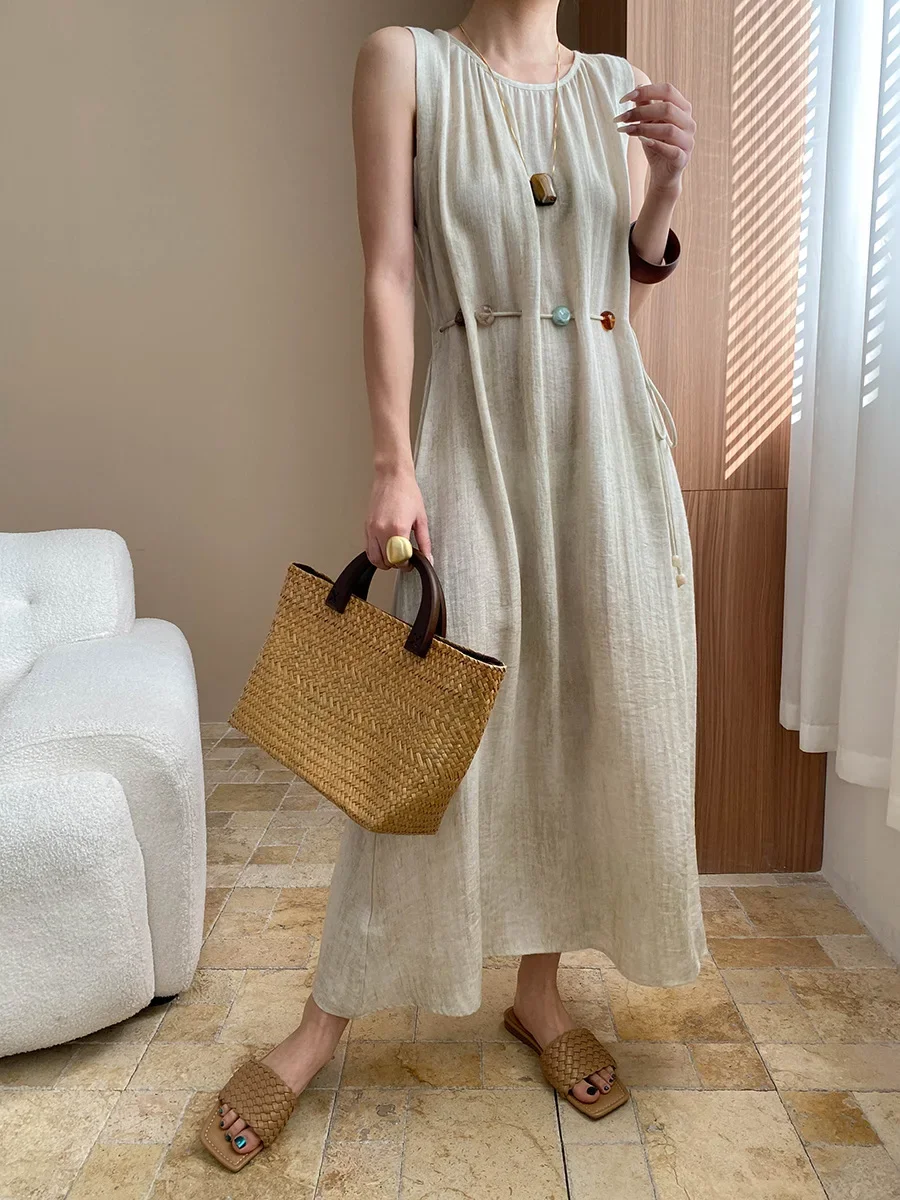 

2025 comfortable and stylish French vacation style linen texture contrasting color bead waist slimming sleeveless Fashion dress