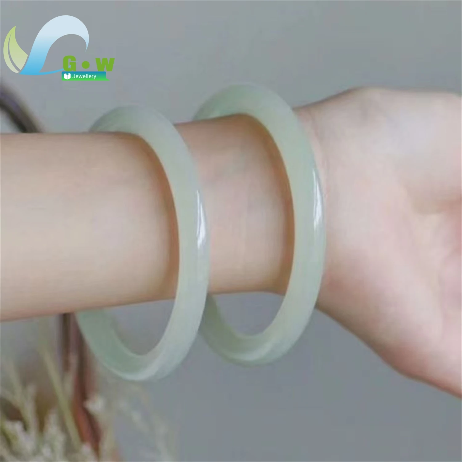 Natural Icy Jadeite Slim Round Strip Bangle for Women Elegant Minimalist Fine Jewelry Gift Classic Daily Wear Charm Smooth