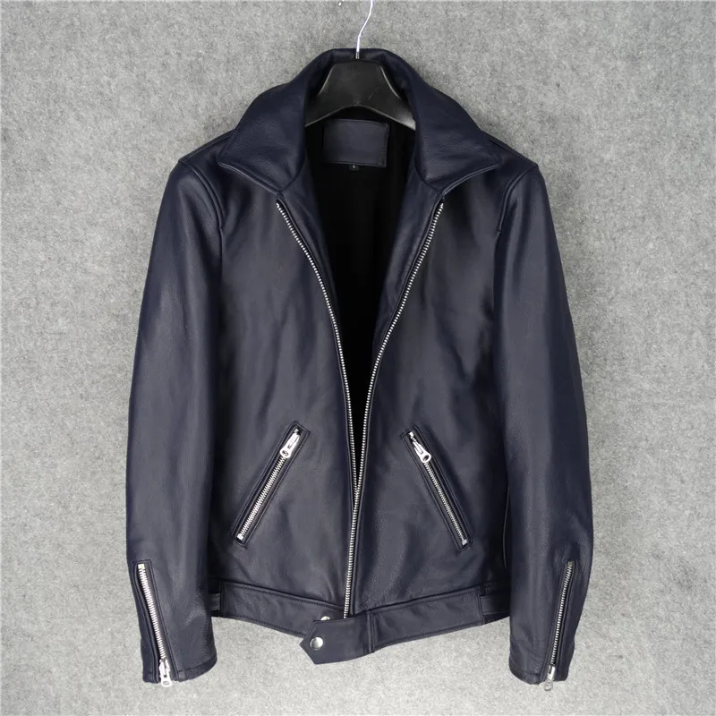 

The first layer of cowhide leather jacket men's small lapel is simple, and the plastic version is thin.