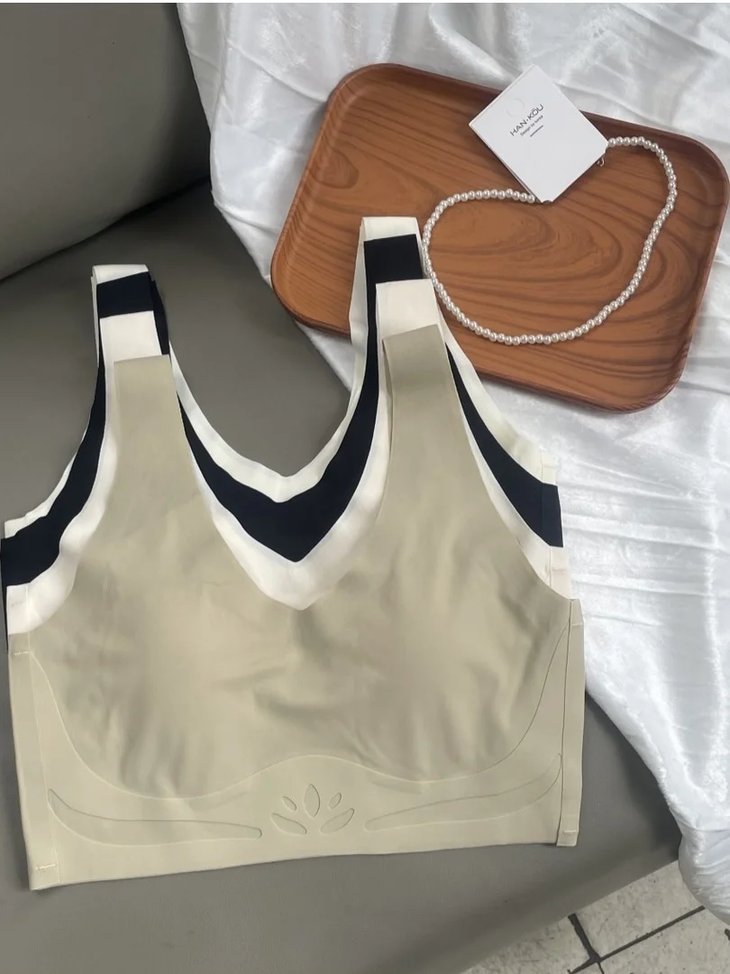 

Summer Thin Seamless Women's Bra Vest Style No Steel Ring Ice Silk Cool Feeling Breathable Bra Nylon Material Full Cup V077
