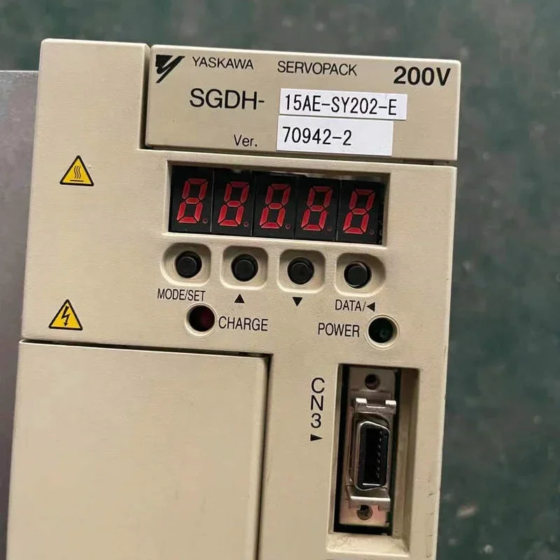 

SGDH-15AE-SY202-E Brand New Servo Amplifier for CNC System Machinery