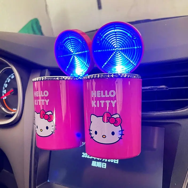 

Anime Hello Kitty Girls Car Ashtray Car Cartoon Cute Kt Cat Doraemon Lady Ashtray with Lid Inside Vehicle Accessory Toy Gift