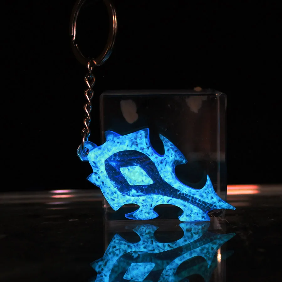 WOW The Horde Keychains glow in the dark Pendant World Of Warcraft DOTA Tribal Key Chain Gifts for Boy Girls Kids Best Friend