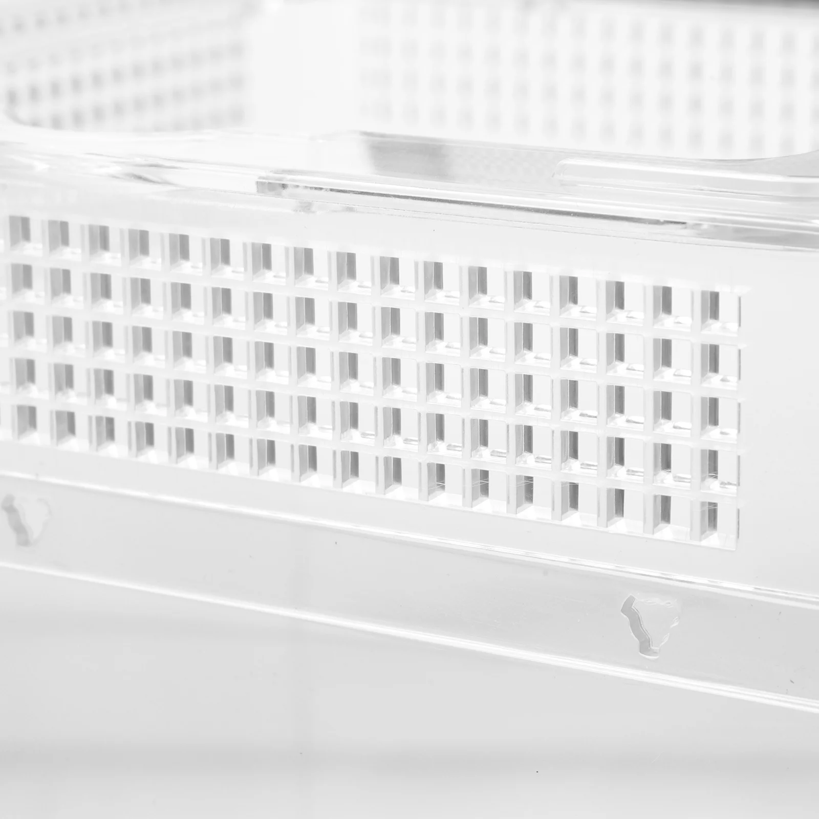 

Habitat Breeder Box for Reptiles Transparent Design with Sliding Magnetic Seal Easy to Clean Breeding Enclosure for Lizard