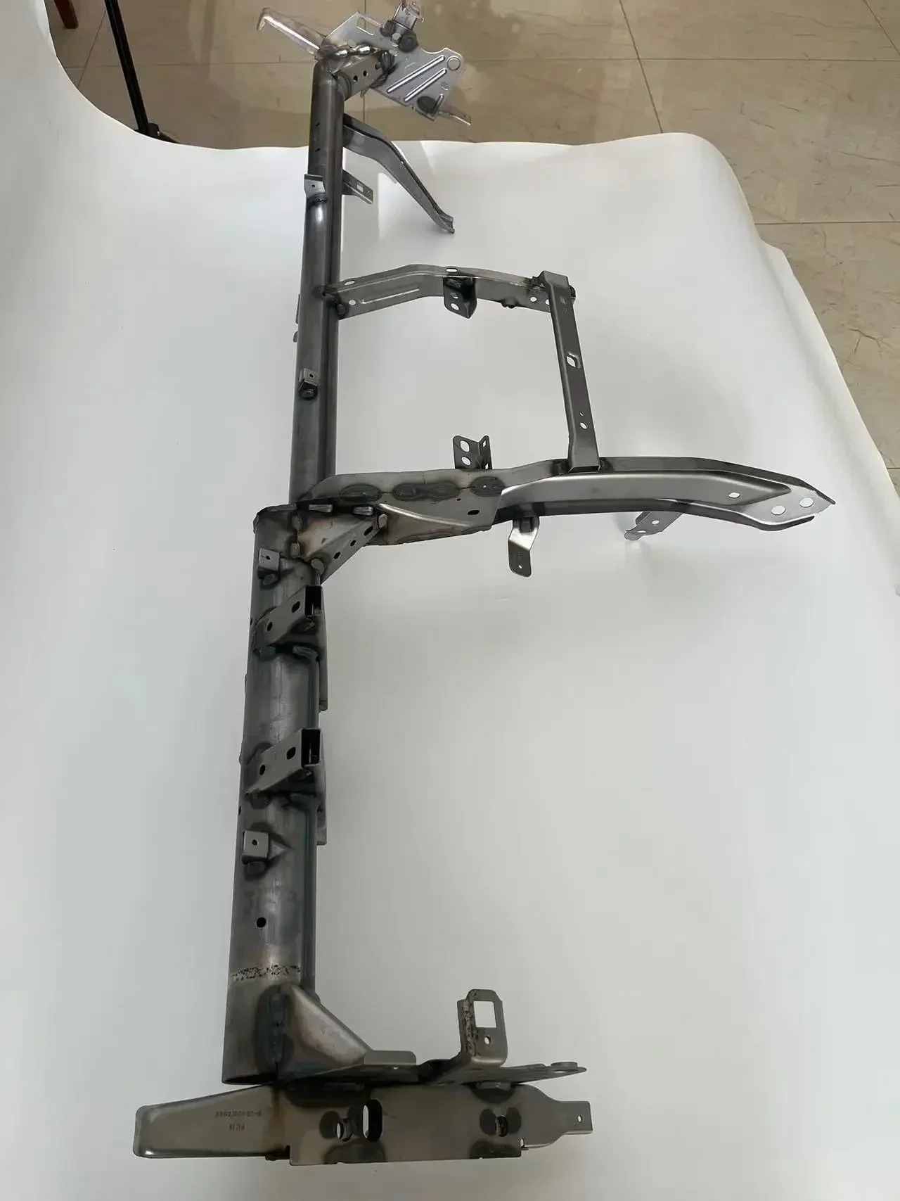 

Аксессуар для тюнинга автомобиля Lingke 01: железная балка для приборной панели, деталь интерьера.