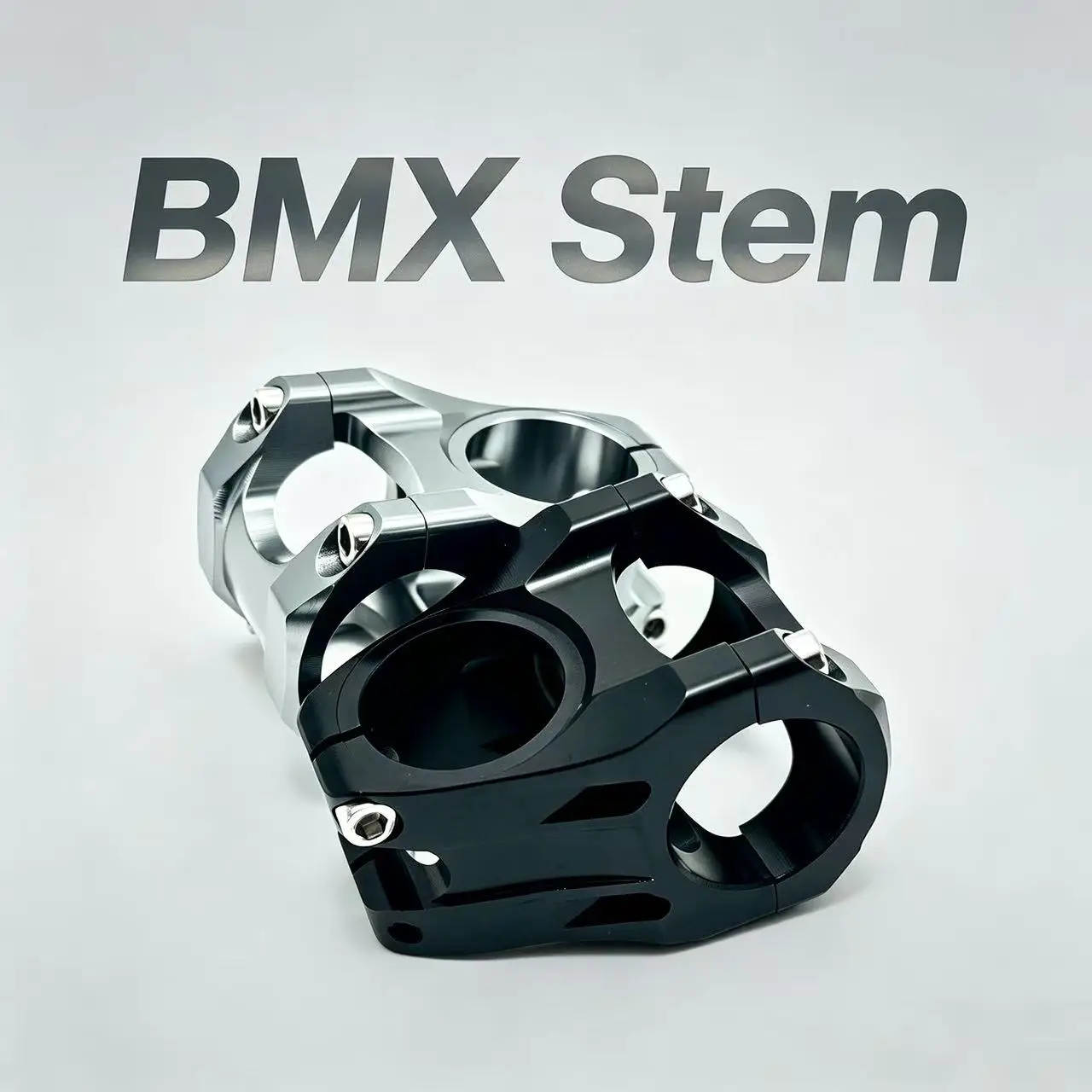 

Вынос руля VOLE 35 мм, ультракороткий, из алюминиевого сплава с ЧПУ, для руля 31,8 мм и штока 28,6 мм, легкий, высокопрочный, для MTB и BMX.