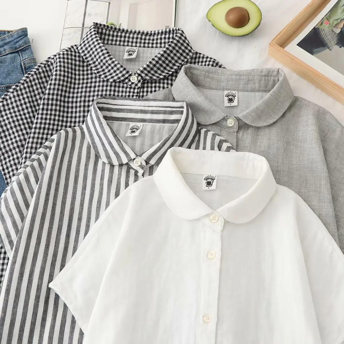 Camisa blanca con cuello de muñeca de gasa de doble capa fresca de estilo japonés, Camisa artística de manga corta holgada de algodón a rayas para mujer