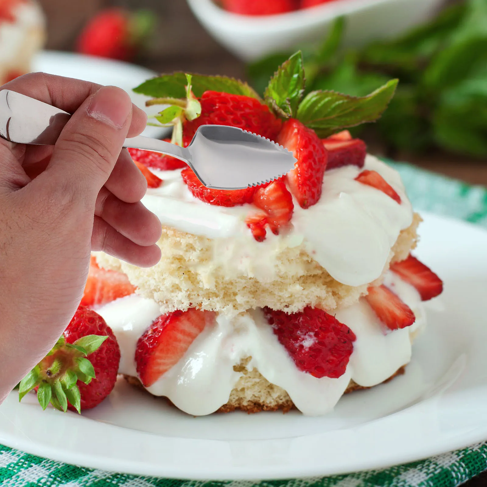 

2Pcs Stainless Steel Fruit Spoons Serrated Edge Mirror Polished Baby Feeding Dessert Coffee Stirring Spoon for Apple Pear