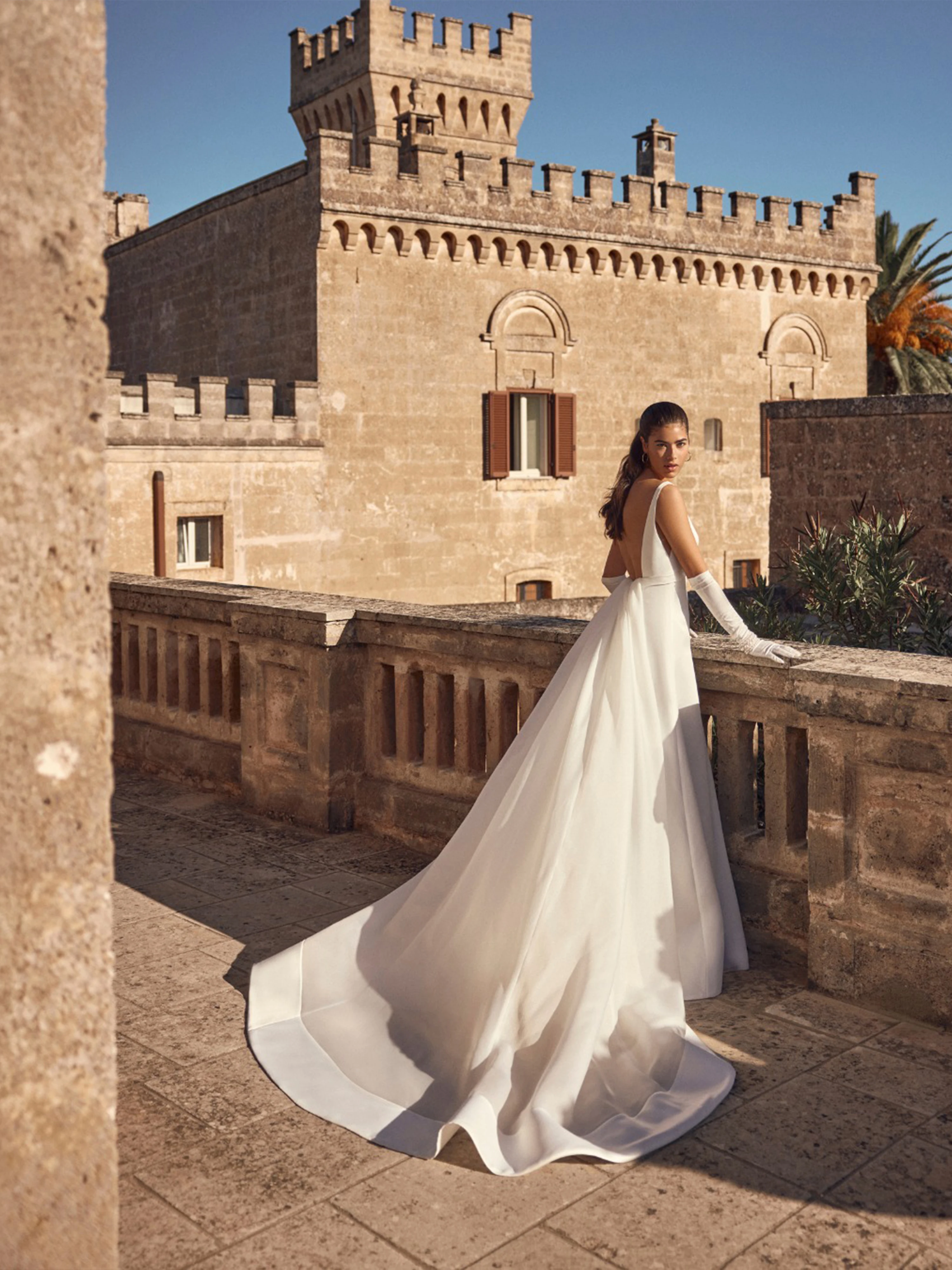 Simple Satin A‑Line Wedding Dresses Spaghetti Strap V‑Neck Bow Bridal Gown Deep VBack Chapel Train Minimalist Elegant Customized