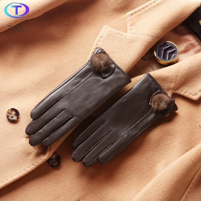 

2025 New Ladies Elegant Fashion Driving Gloves Genuine Real SheepLeather Gloves Women Fashion Winter Autumn Short Mittens