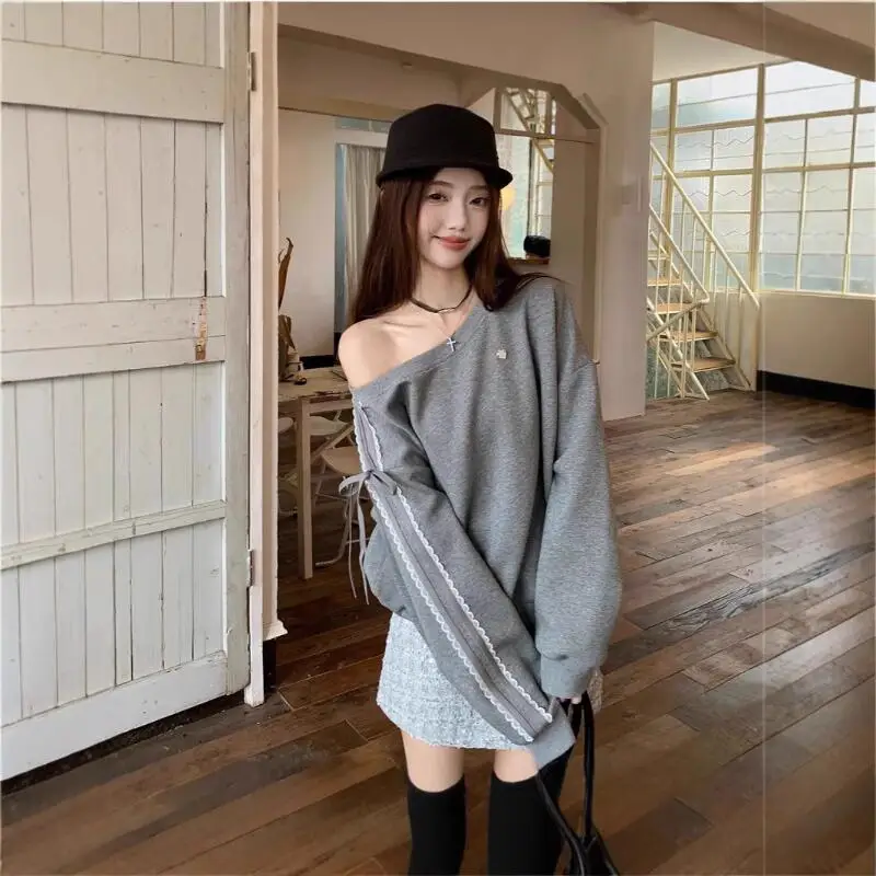 Sweet Girl Off Shoe Long Sleeved T-Shirt Sweatshirt Cute Girl Spring and Autumn New Korean Casual Tops Versatile and Fashionable