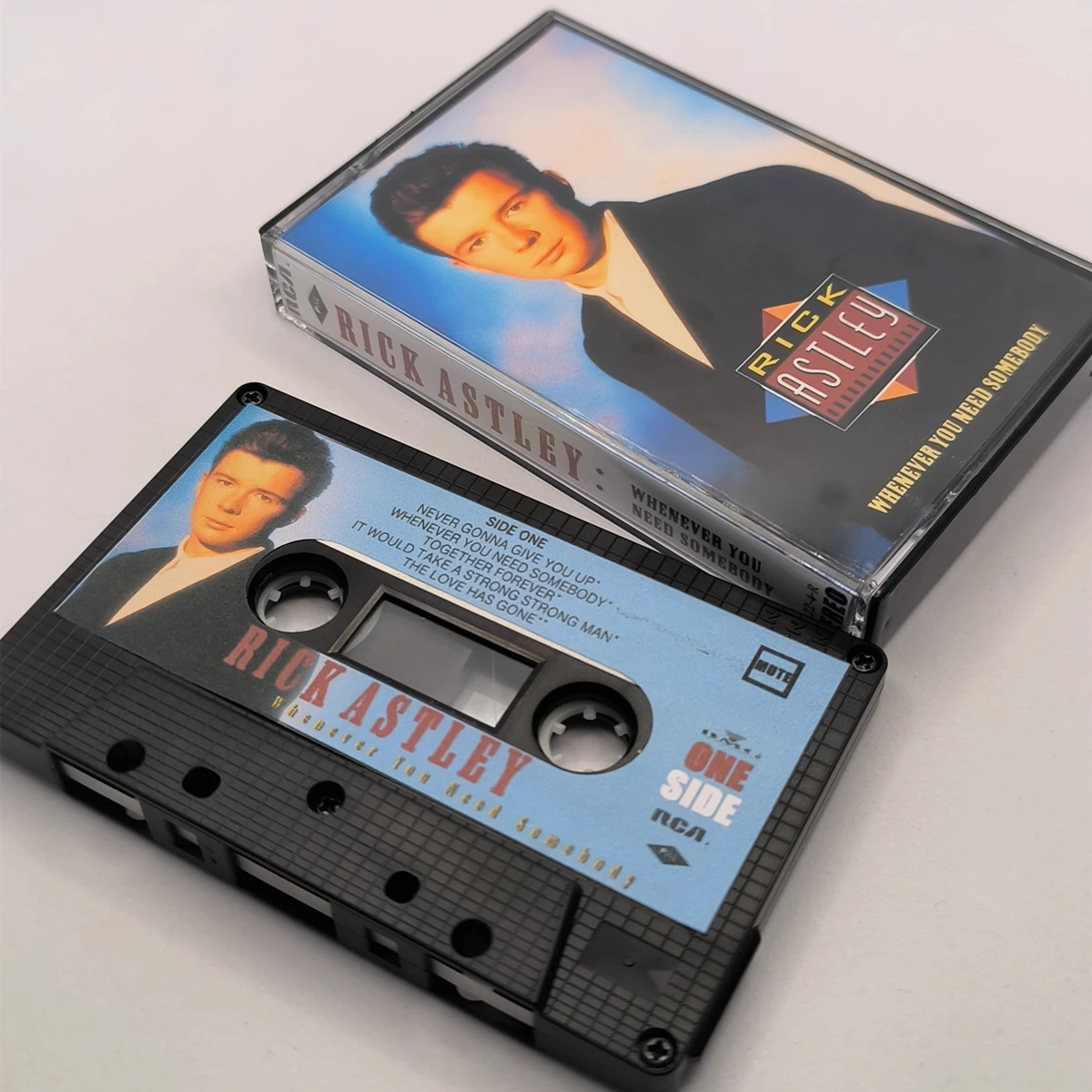 

Музыкальная лента Pop Rick Astley Whenever You Need Somebody Альбом You Move Me Кассеты Косплей Walkman Автомобильный рекордер Soundtracks Box