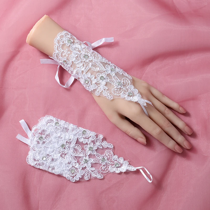 Fashion new lace mesh white short fingered gloves wedding dress photo accessories bride gloves