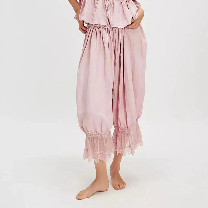 

Women's Y2K Loose Fit Bloomers Cropped Pants Drawstring High Waist Floral Lace Patchwork Calf-Length Lantern Trousers