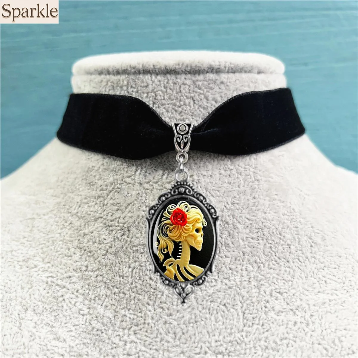 القوطية الأحمر روز الجمجمة قلادة قطيفة قلادة الجمجمة الملكة طوق قلادة قلادة Y2K سحر موضة الرقبة مجوهرات اكسسوارات
