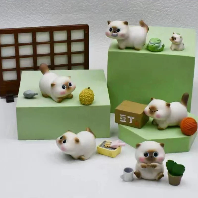 

Kawaii Douding Little Siam Daily Series Trendy Blind Box Fashion Cat Figurine Toy Model Children's Gift Collectible Ornaments