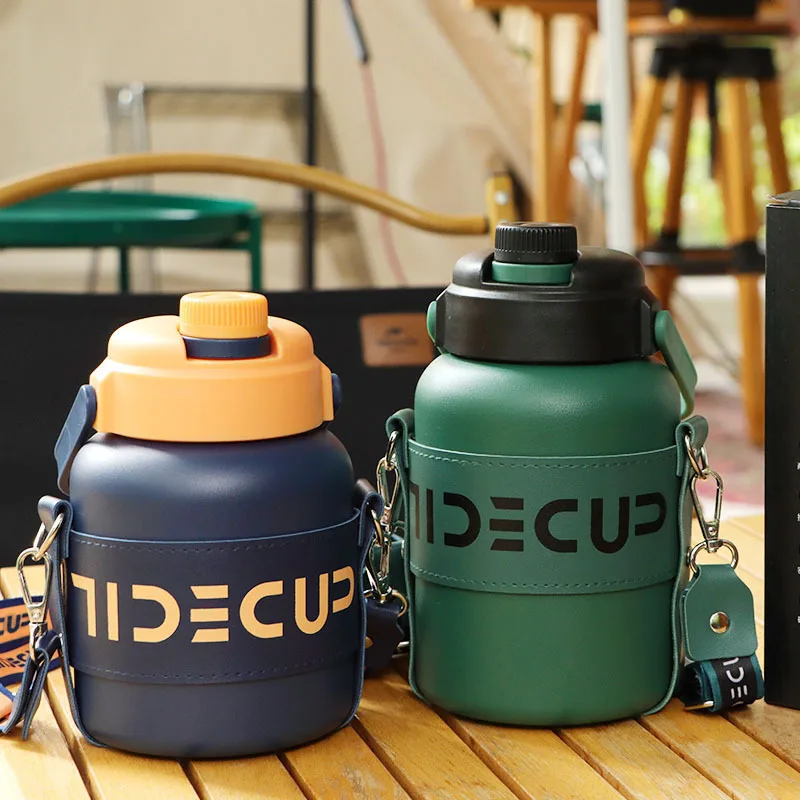 

Large Capacity Portable Sports Water Bottle 1100ML Insulated Cup Fitness Gym Straw Cup Handheld Drinking Kettle