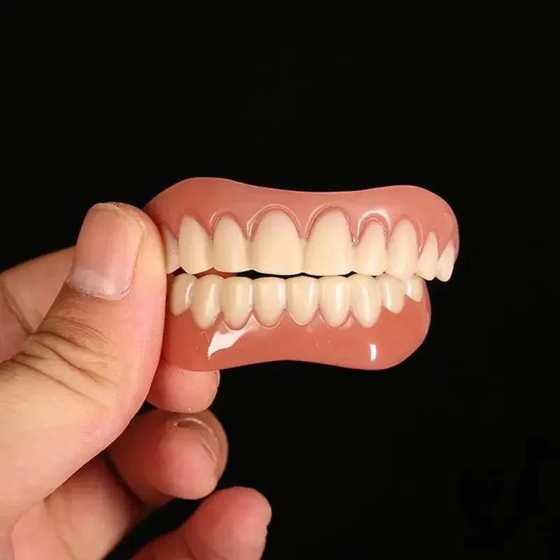 Dientes postizos sonrientes cómodos con pegamento de relleno de dientes, carillas inferiores superiores desechables, maquillaje temporal