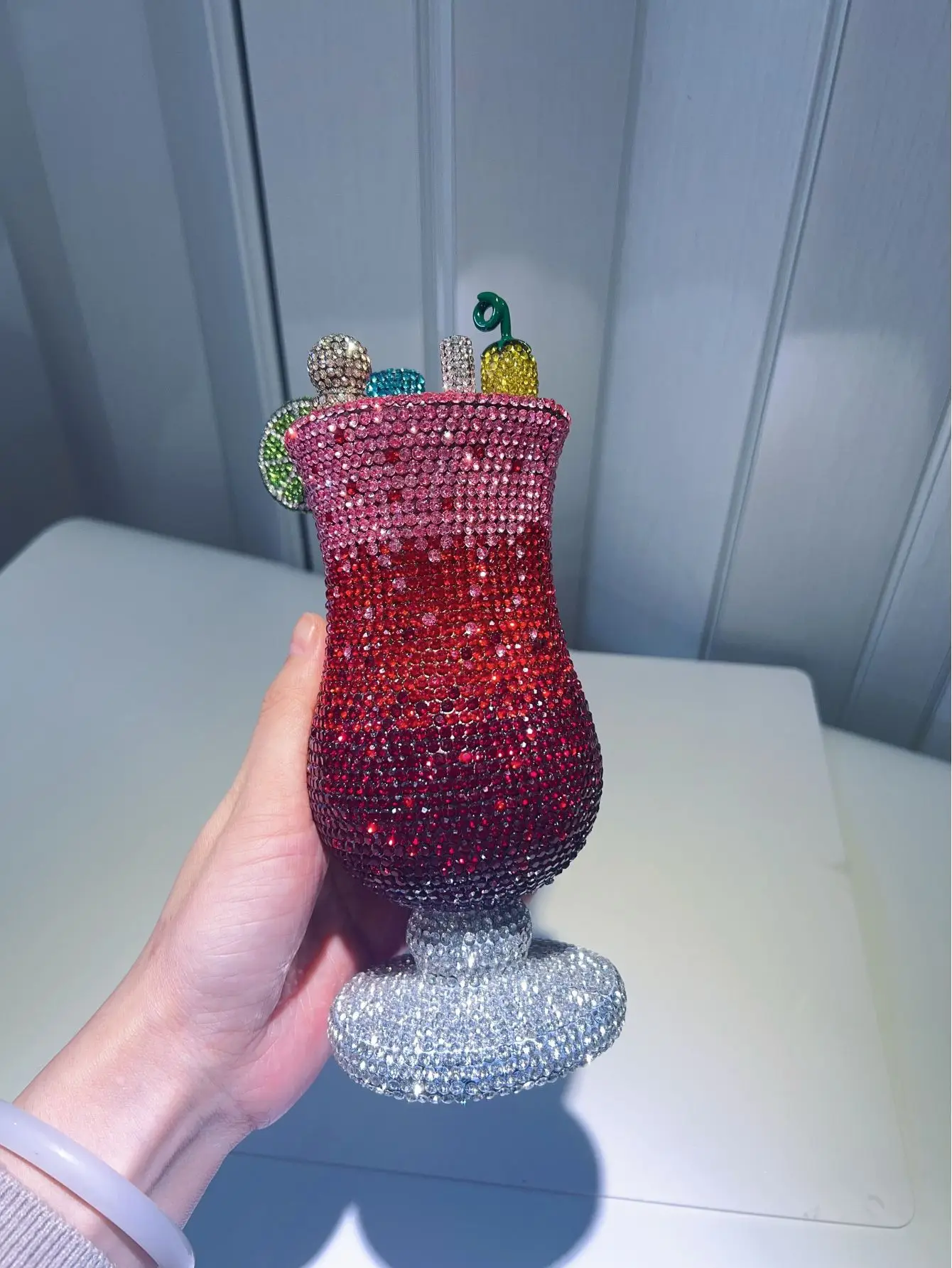 

Luxury 3D Rhinestone Cocktail Glass Handbag, Sparkly Diamond Studded Drink Shaped Crossbody Bag for Evening & Special Events