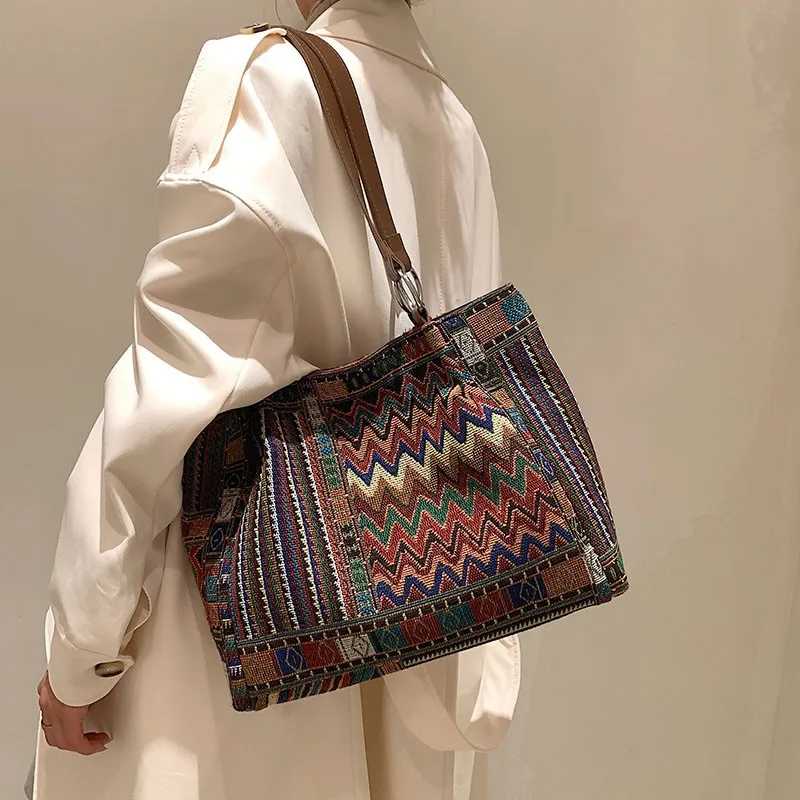 New Fashion Large Capacity Bag, New Commuter Bag, Handbag, Ethnic Style Tote Bag, Striped Canvas Cosmetic Shoulder Bag