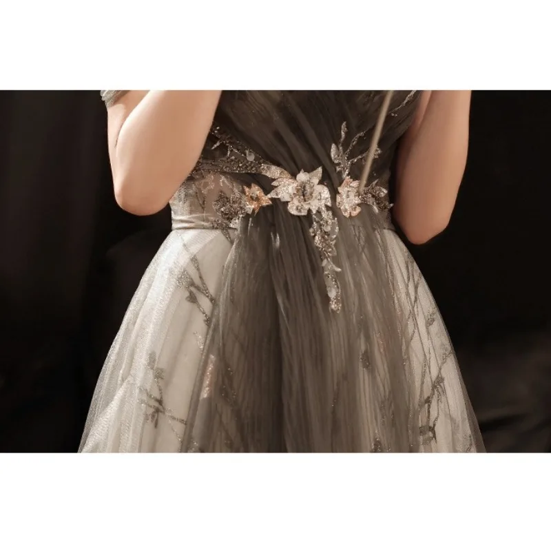 Women's New Grey One Shoulder Mesh Highlight Evening Dress Fashionable Slimming Temperament Elegant Banquet Minimalist Dress