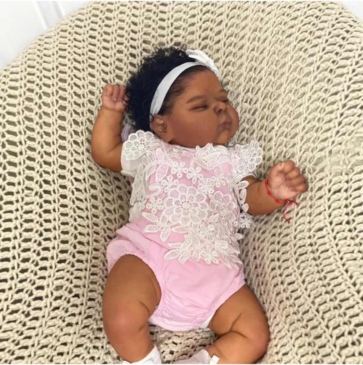 Bambola rinata di pesche da 19 pollici – Ciglia artigianali con corpo ponderato realistico, tonalità profonda della pelle |   Regalo da collezione realistico per bambini