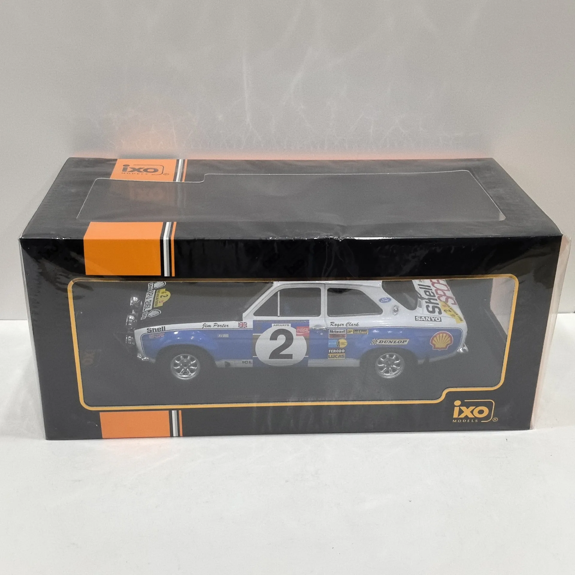 Diecast IXO Escala 1/18 FORD ESCORT MK I RS 1600 # 2 1973 Ford Racing Modelo de coche de aleación