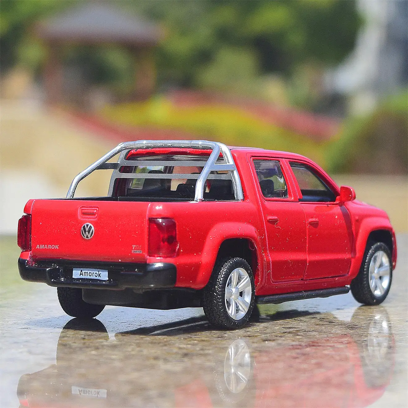 1:46 Volkswagen Amarok Picku Alloy Car Diecasts & Toy Vehicles Car Model Miniature Scale Model Car Toys For Children