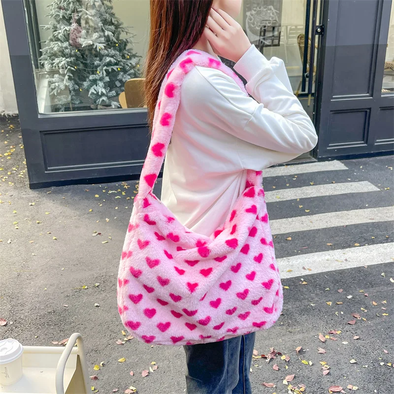 New Fashion Sweet Pink Heart Print Plush Tote Bag for Women Large Capacity Shoulder Bag Handbag Portable Shopping Bag Schoolbag