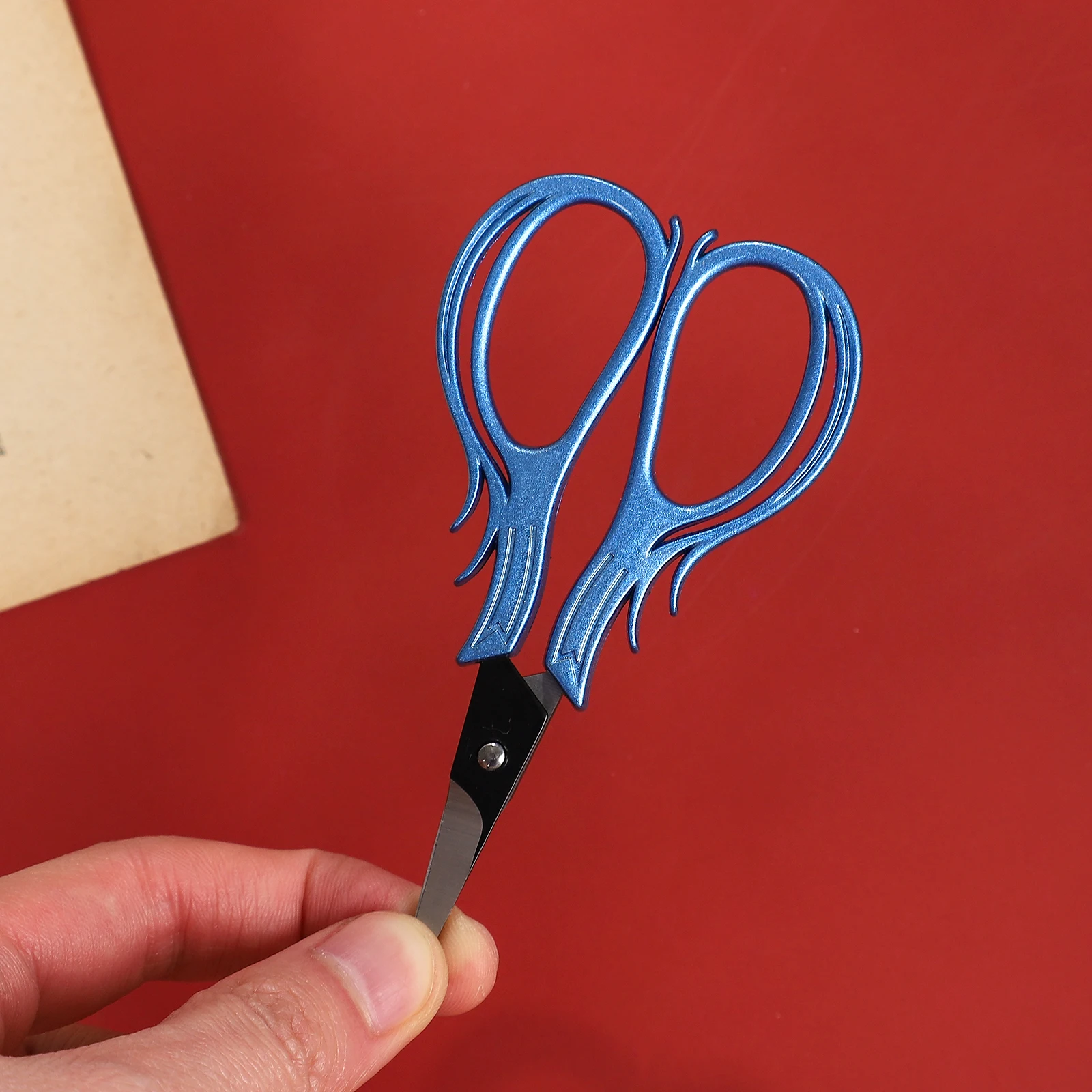 خمر على شكل قلب السحلية عبر غرزة مقص أدوات القطع الإبداعية DIY مجلة المواد طالب لوازم القرطاسية