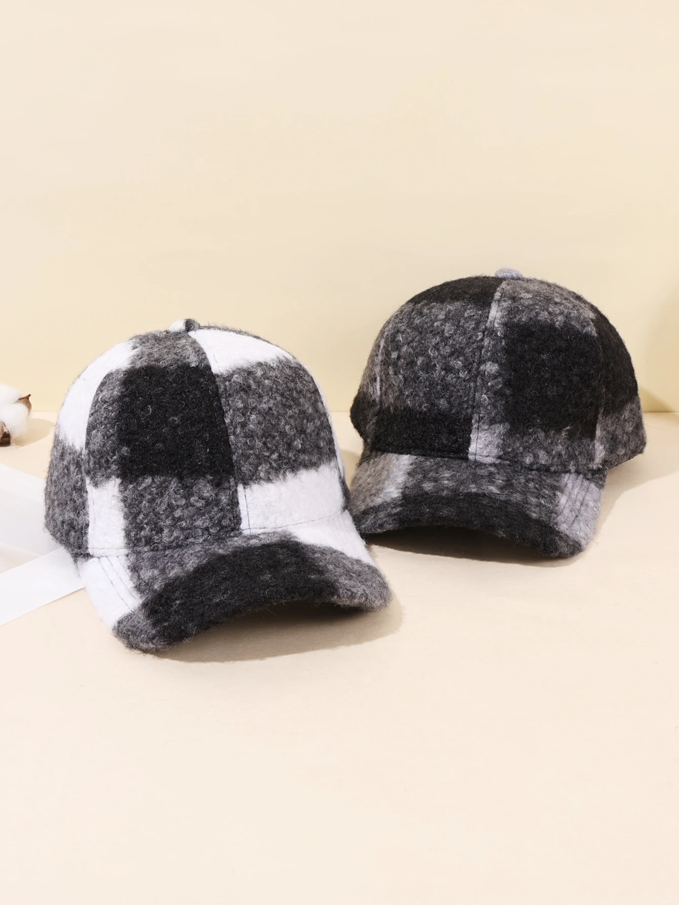 1/2PC Retro Checkered Wool Baseball Hat | Super Soft and Warm Winter Headpiece, Fashionable Street Wear