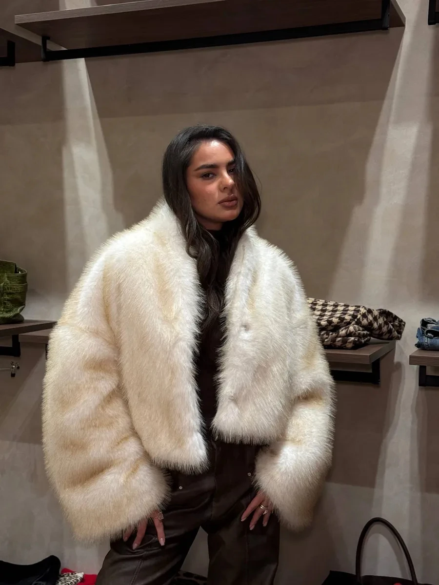 Women Winter Fluffy Faux Fur Coat 2026 Warm Cream White Jacket Lapel Collar Cropped Overcoat Luxury Streetwear
