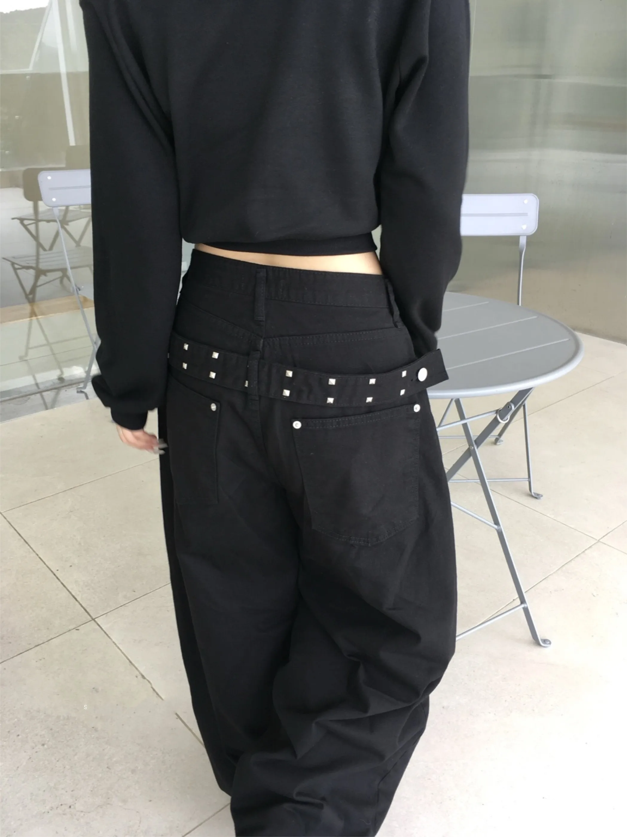 

Retro High Waist Jeans with Ba Decorative Rivet Design Ladies Loose Fit Denim Pants Autumn Season Faion Ladies Premium