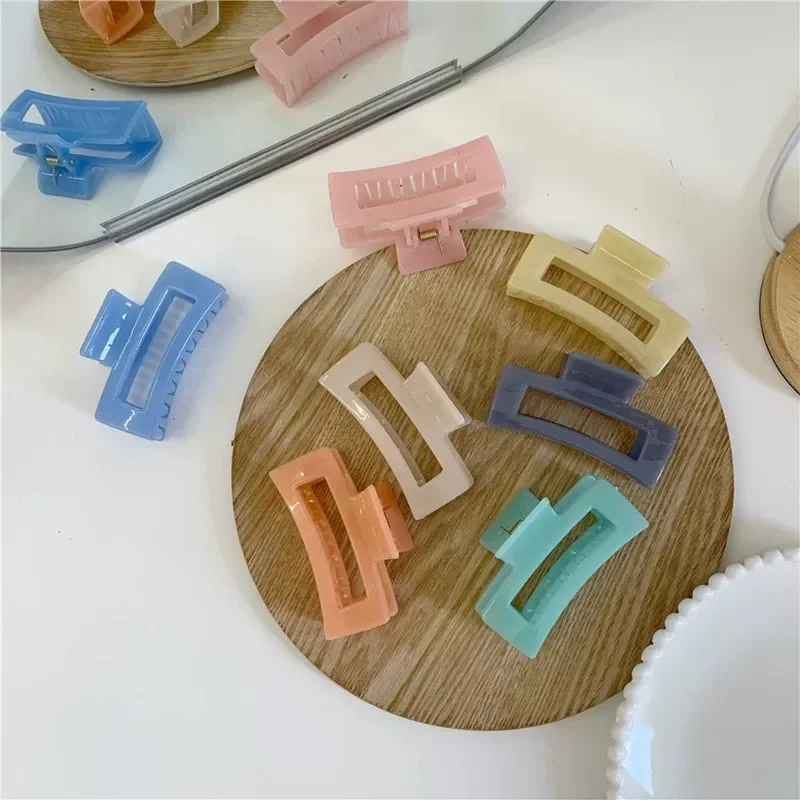 Charm Women Vintage Matte Candy Color Hair Pin ForWomen Elegant Rectangular Back Head Shark Hair Clip Fashion Hair Acceessories