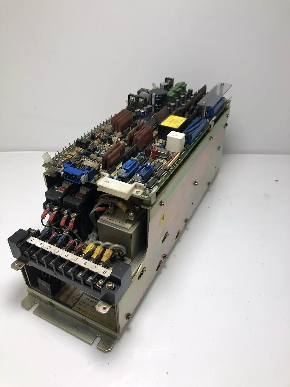 تم اختبار وحدة التحكم في نظام Fanuc CNC A06B-6050-H103 بشكل جيد A06B6050H103