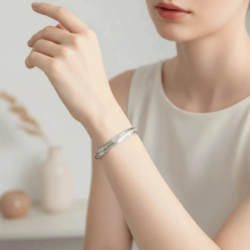 Classic Alloy Cat's Eye Bracelet Waterproof with Ripple Pattern Silver Wrist Circle Jewelry Hard Opening Brushed Bangle Men