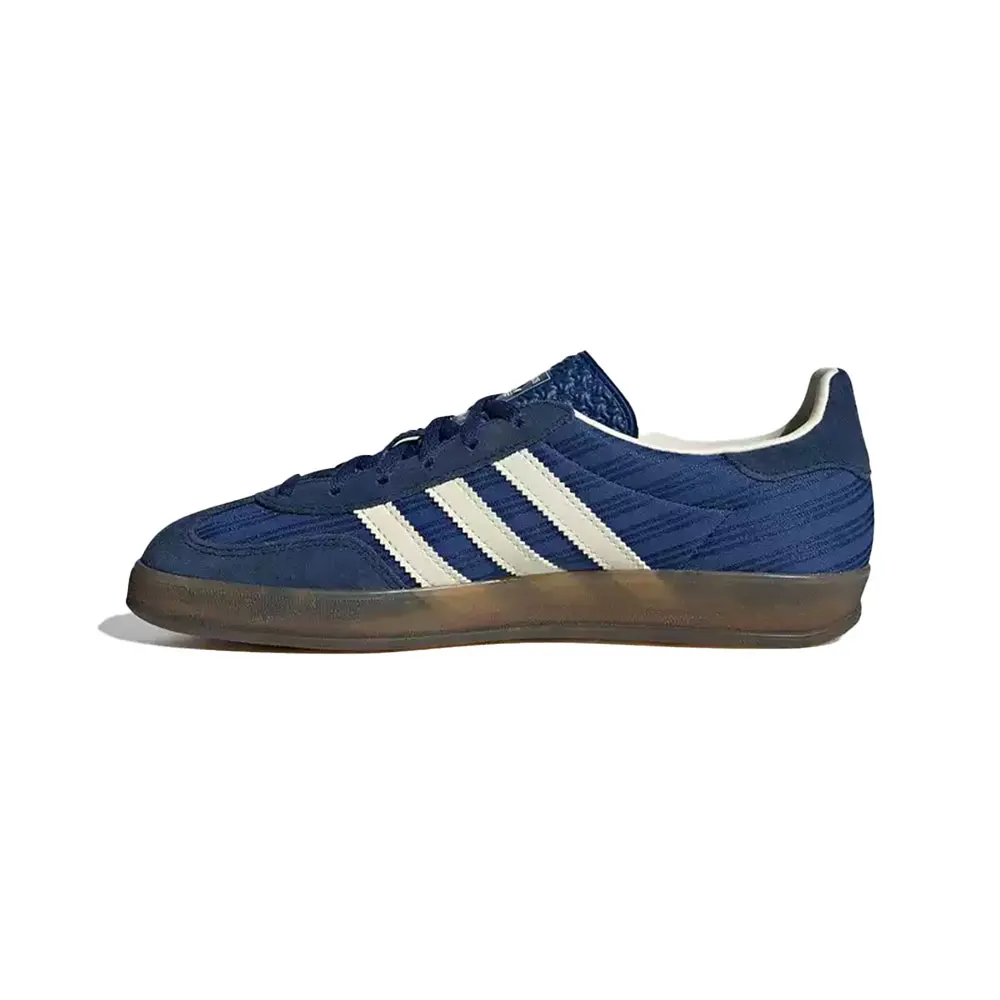 

adidas Originals GAZELLE INDOOR Comfortable, Versatile, Durable Low-Top Indoor Shoes for Women in Blue JS1410