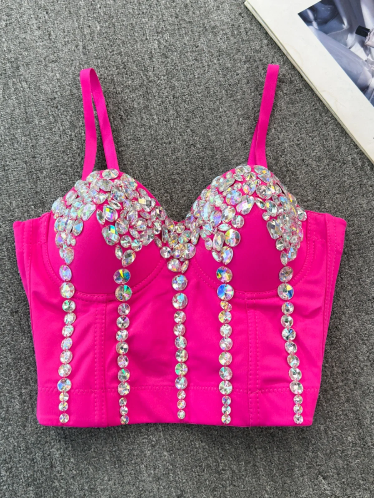 

Sexy ort Diamond Embedded Crop Top Women's Slim Fit Vest Heavy Work Polyester Fiber Summer New Sle Faion Ladies' Wear