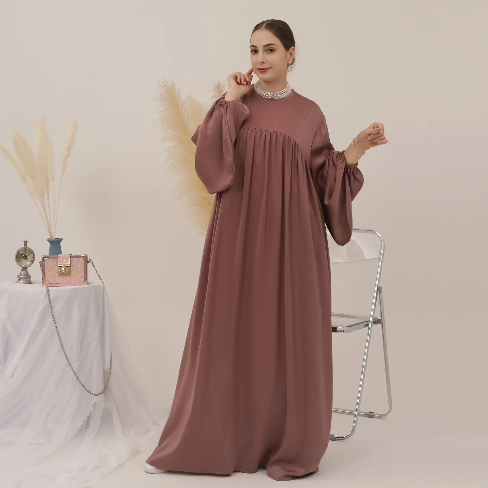 Imagem -02 - Vestidos Muçulmanos Abaya Simples para Mulheres Luxo Dubai Manga Balão Roupas Islâmicas Abayas Soltas Ramadã Veste Eid Kaftan sem Hijab