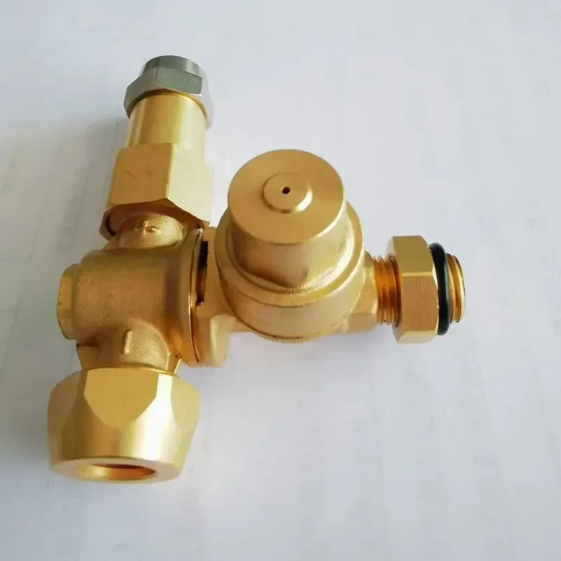 Hot Sell Fountain Atomizing Nozzle Bottles 1/2