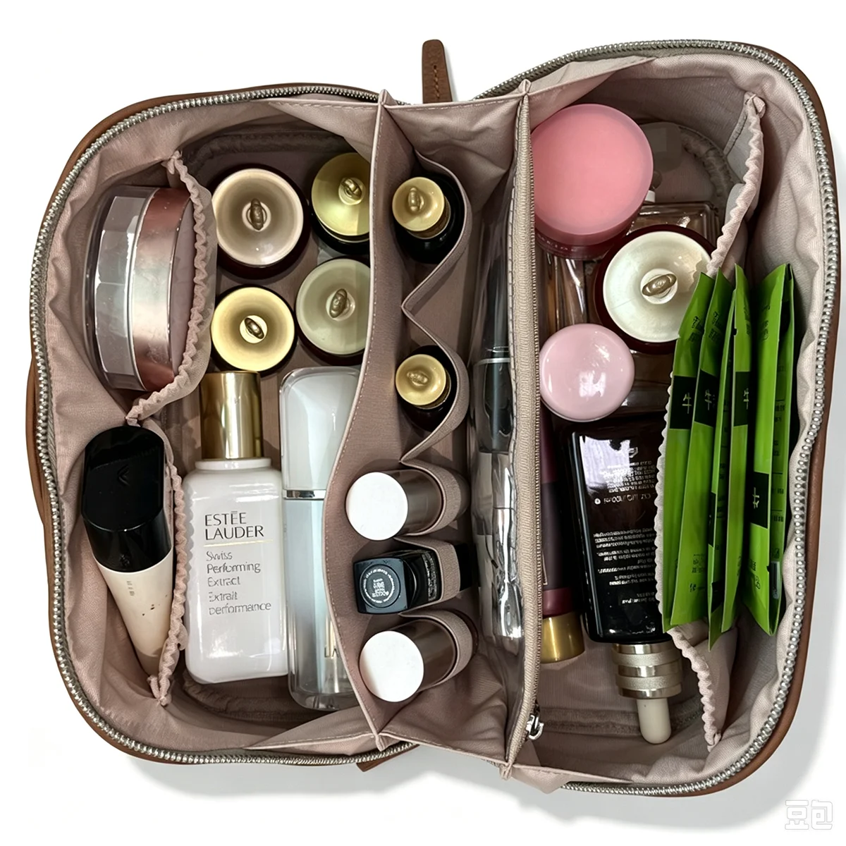 Neue Damen-Kosmetiktasche aus Canvas, hochwertigem Leder, große Reisehandtasche, Organizer, Damen-Toilettentasche, Luxustasche – Detail 26