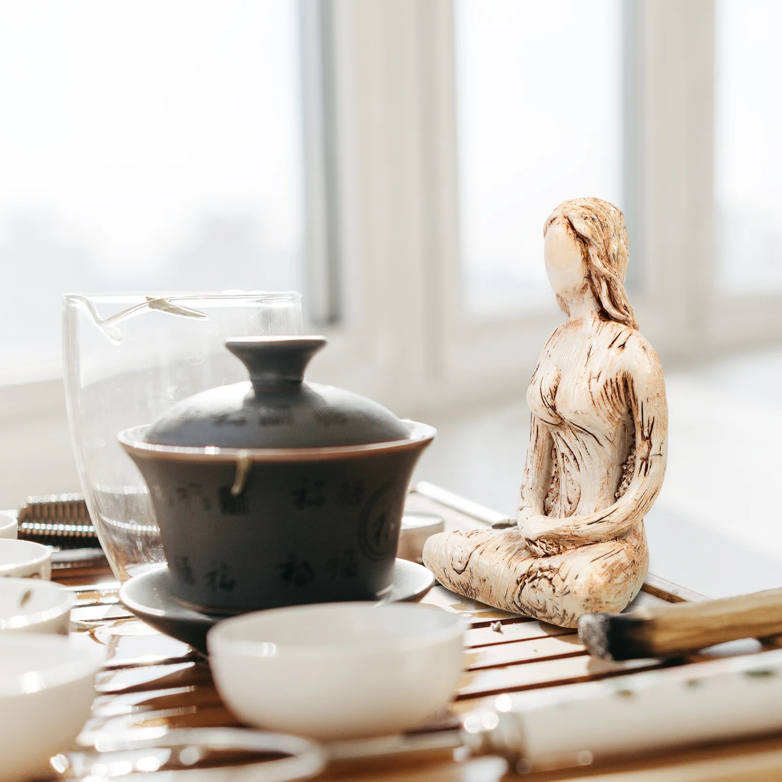 

Resin Statue Creative Decorative Sculpture Craft Desktop Ornament Household Furnishing Office Table Decor