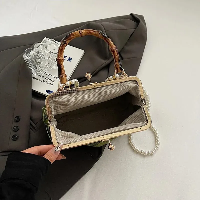 Modekette kleine quadratische Tasche Umhängetasche für Frauen koreanische hochwertige Abend Perlen Umhängetaschen 2024 neue Retro Handtaschen