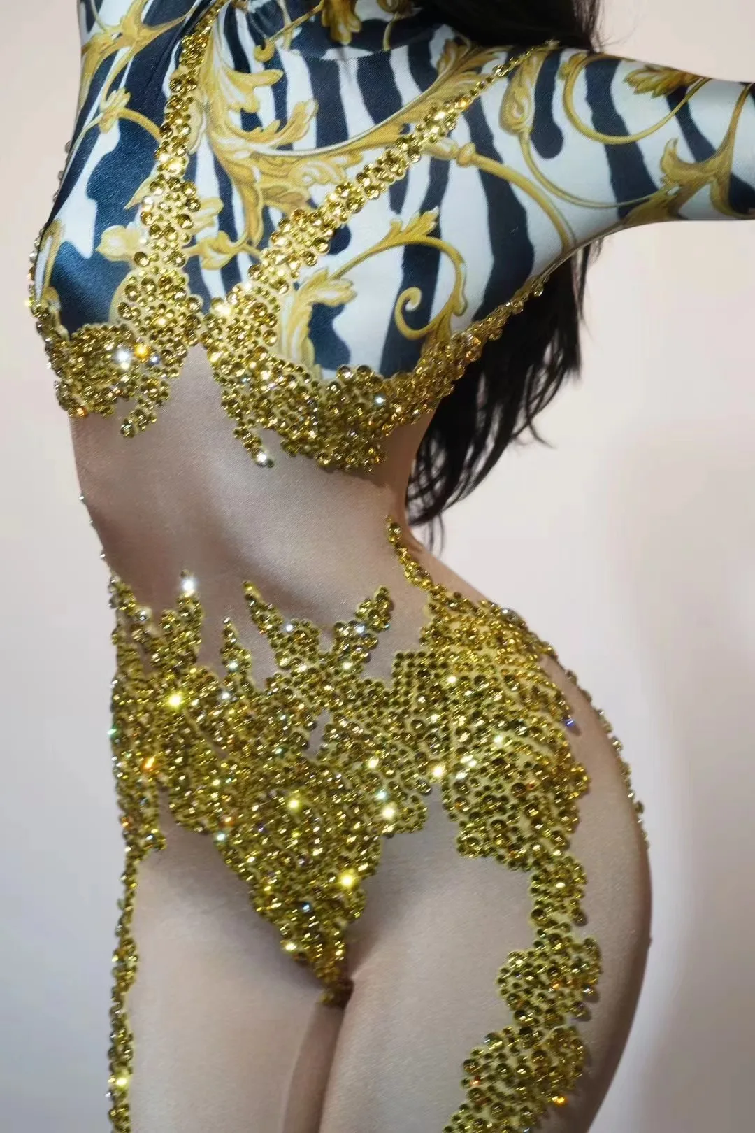 

Performance Clothing, Nightclub Bar, Full of Diamonds, Horse Jumpsuit, Gloves, Dancer Gogo